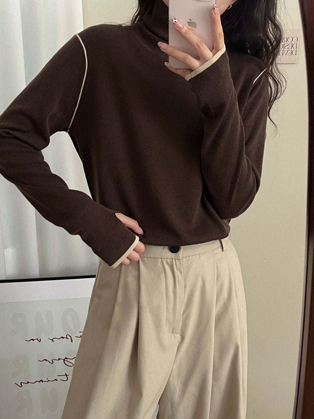 Contrast Stitch Turtleneck Wool Sweater