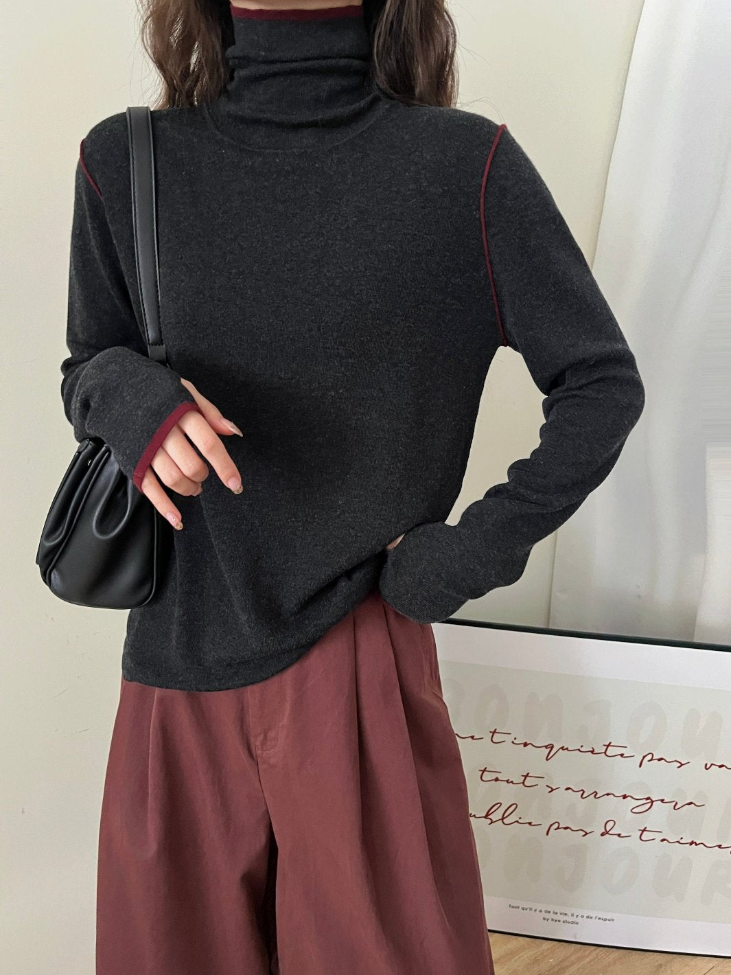 Contrast Stitch Turtleneck Wool Sweater