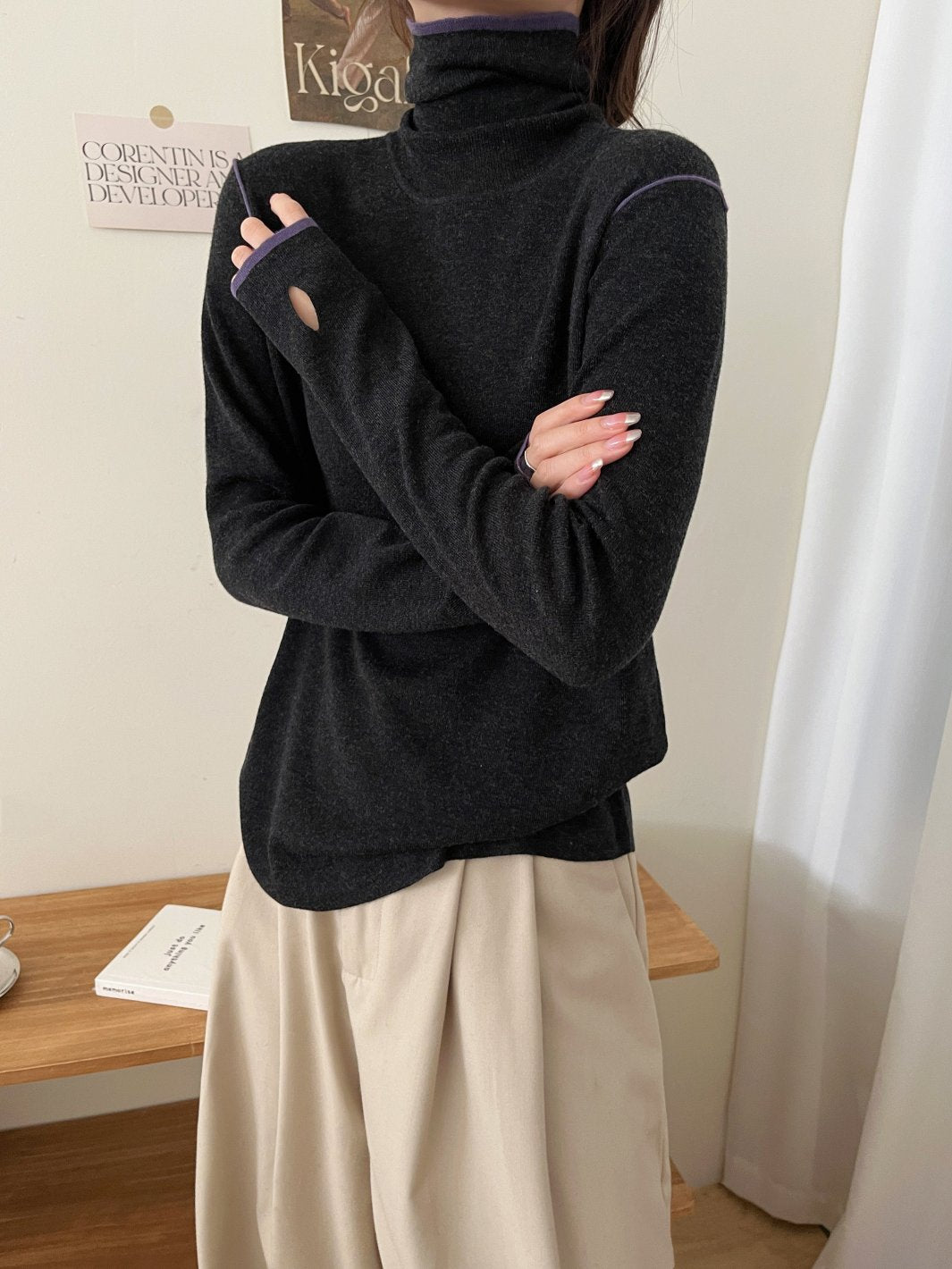 Contrast Stitch Turtleneck Wool Sweater