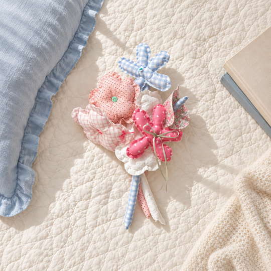 MiRANcle P08 handmade fabric bouquet — home setting